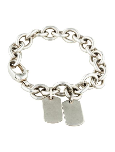 gucci silver dog tag bracelet